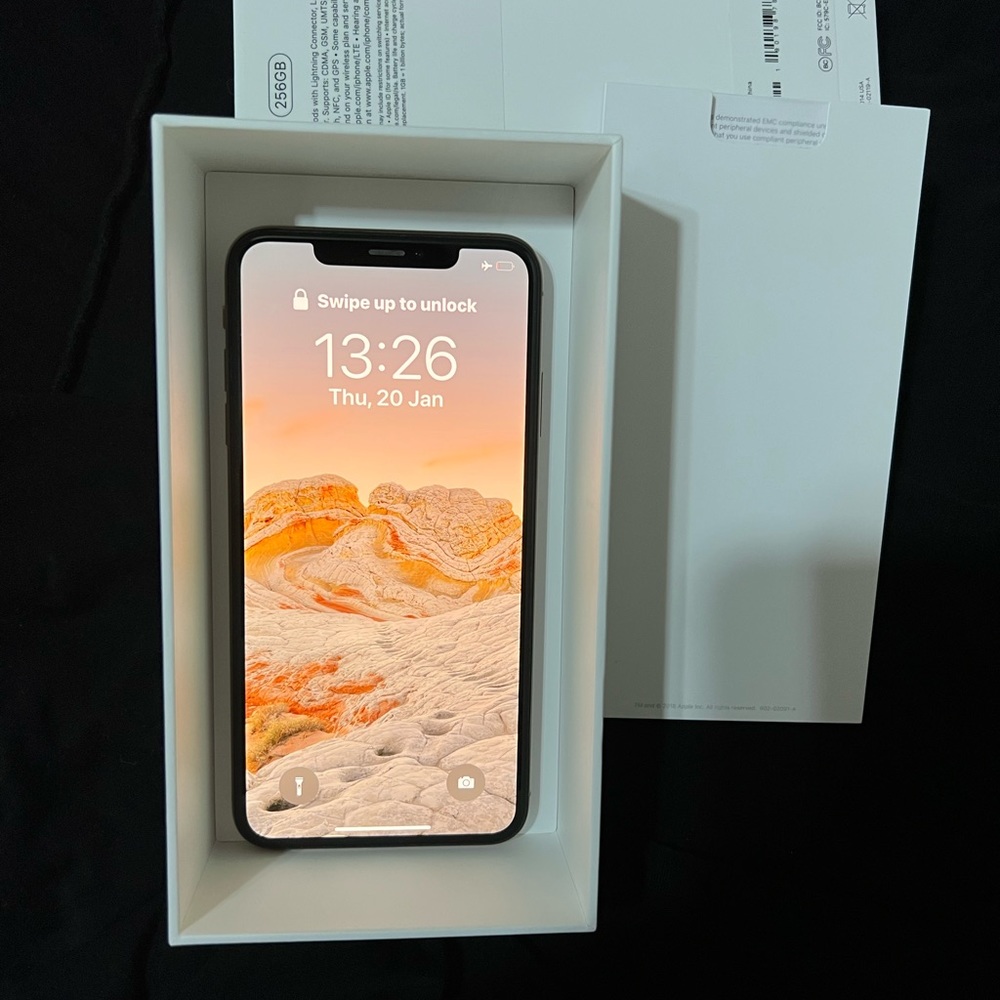 iPhone Xs max 256 factory unlocked  Used but excellent condition